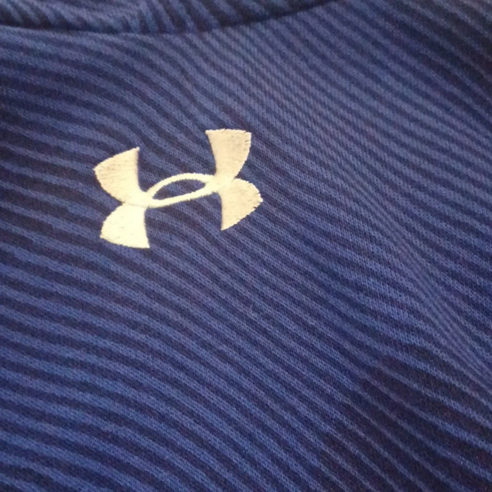 Under Armour blue stripe hoodie size youth xl